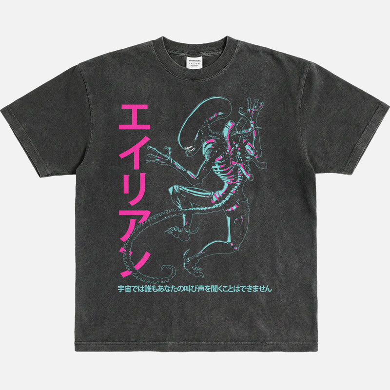 Heavyweight Alien 1979 movie t-shirt with Japanese movie poster text and blue and pink xenomorph graphic