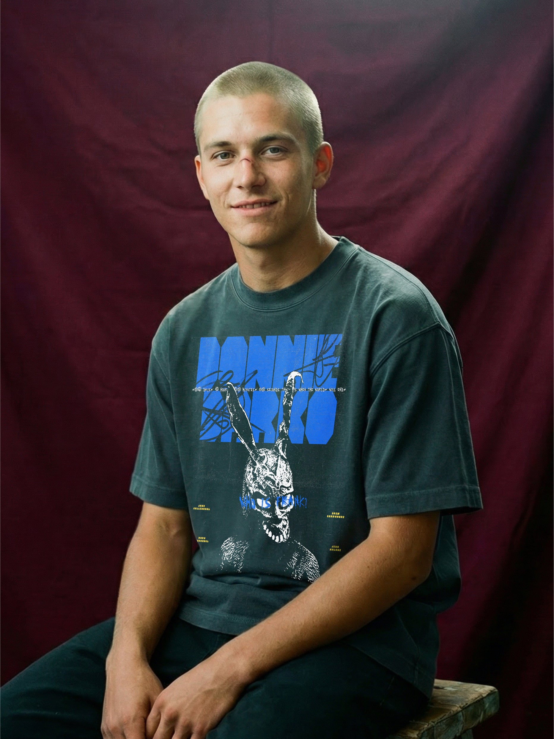 Grunge Donnie Darko movie graphic t-shirt memorabilia